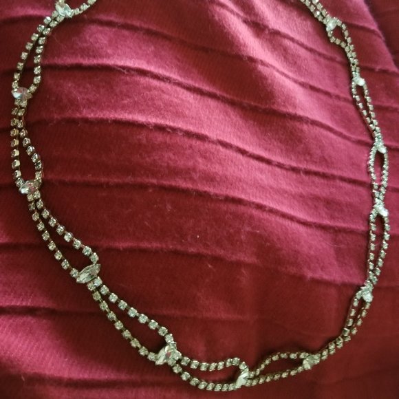 FASETED GLASS (RHINSTONE LOOKING) JEWELERY/BELT